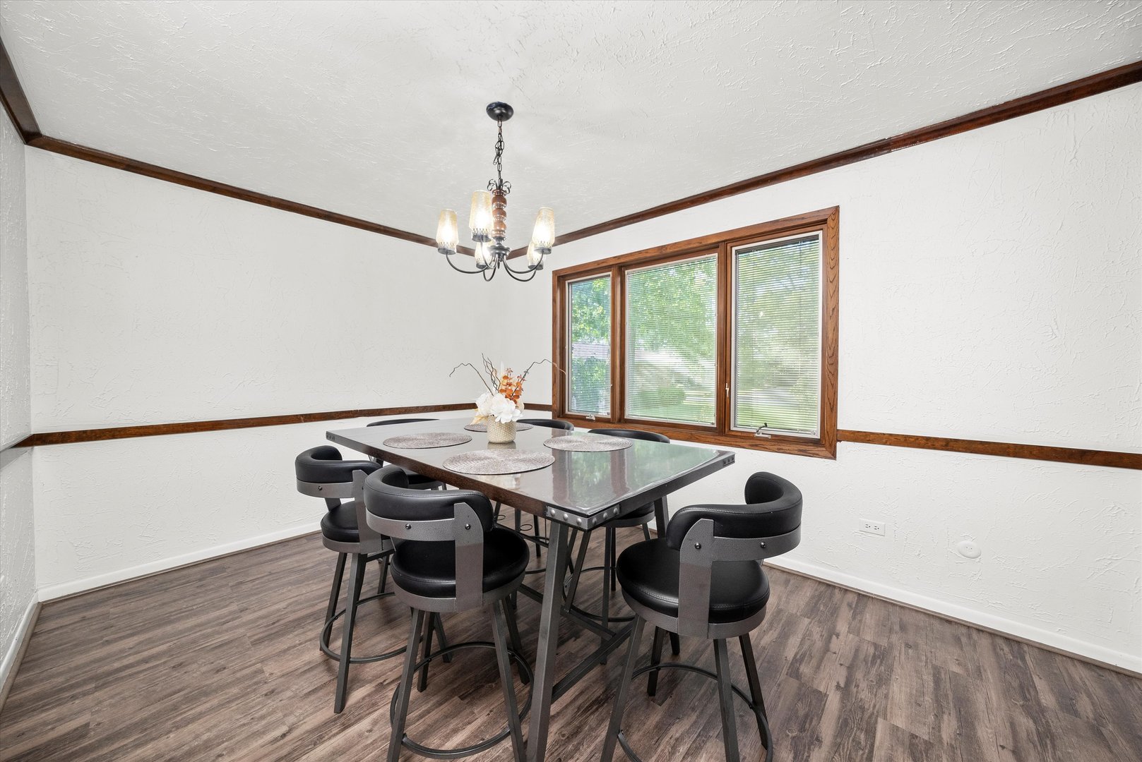 22434 Pleasant Drive