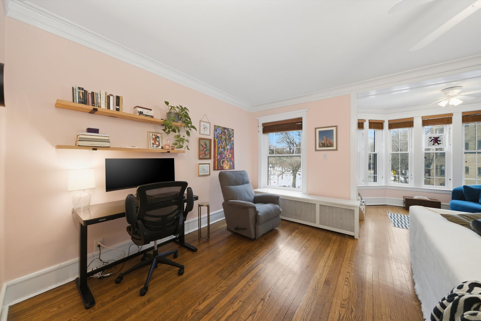 939 W Ainslie Street Unit: 2E
