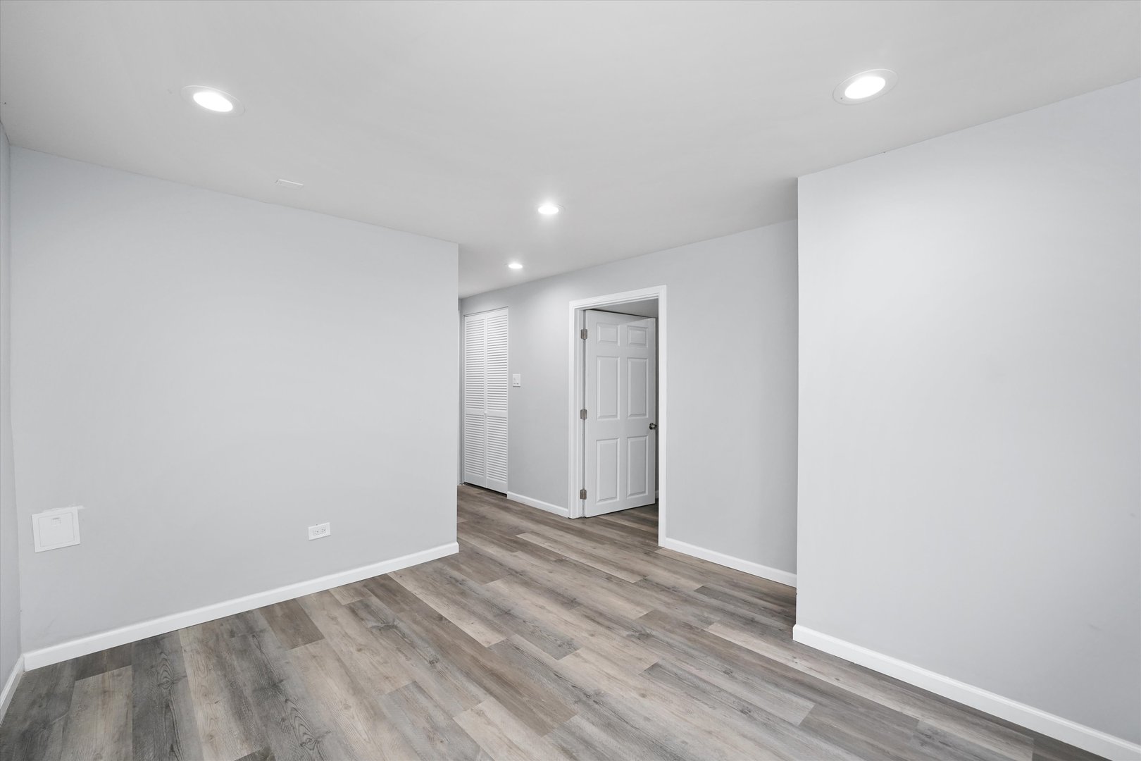 13228 S Rhodes Avenue