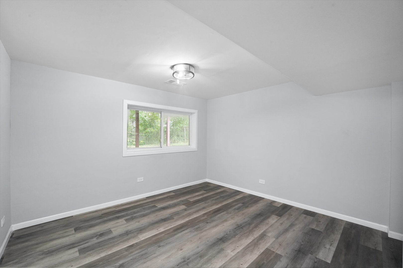 13228 S Rhodes Avenue