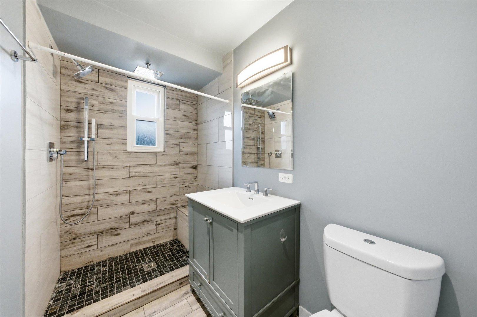 4605 S Laramie Avenue