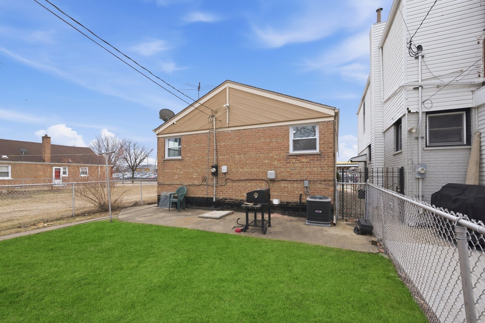 4605 S Laramie Avenue