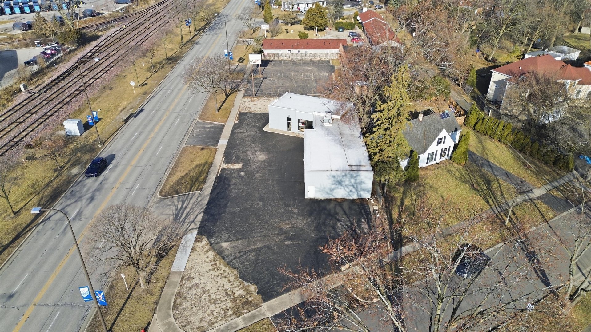 640 E Northwest Highway