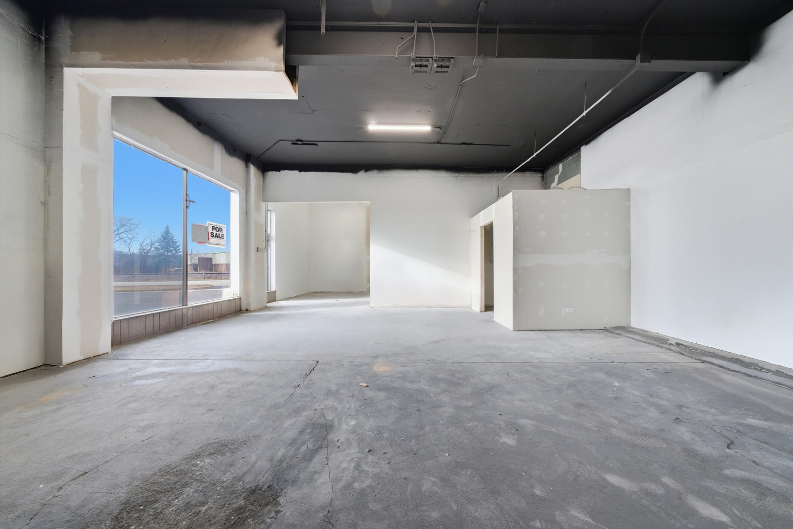 640 E Northwest Highway