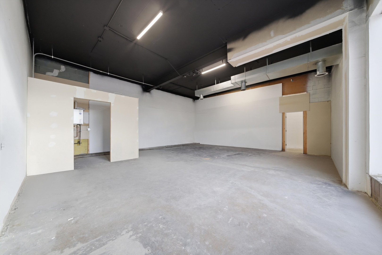 640 E Northwest Highway