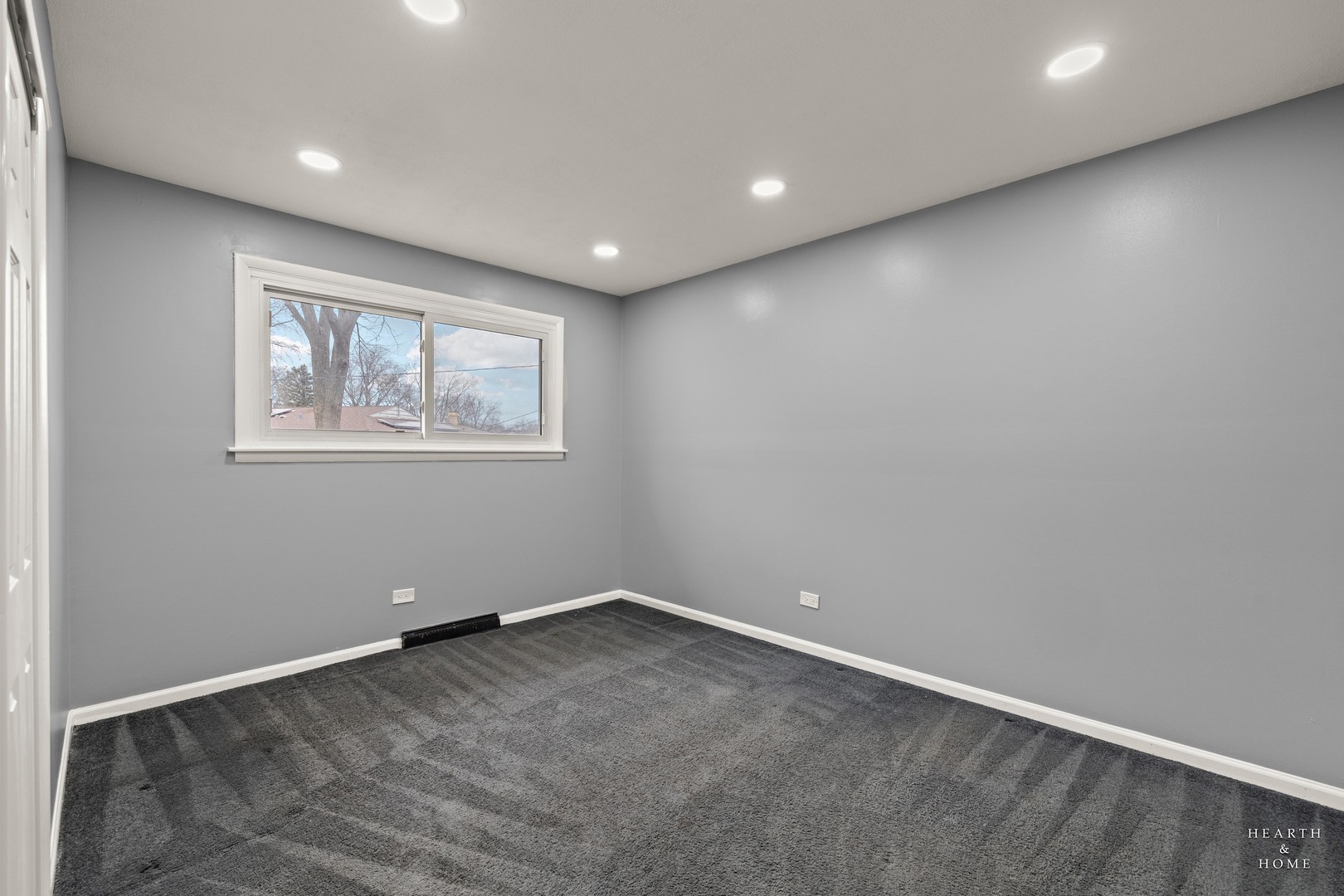 1923 E Pawnee Lane