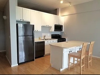 3944 N Claremont Avenue Unit: 306