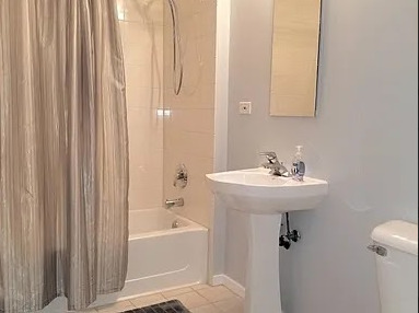 3944 N Claremont Avenue Unit: 306