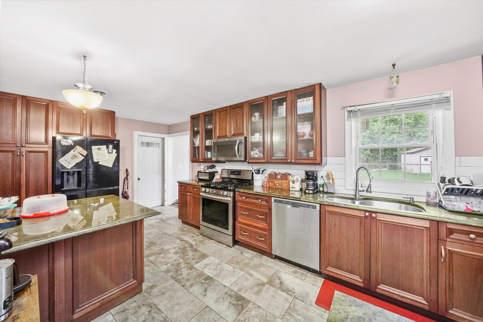 1227 S Roselle Road