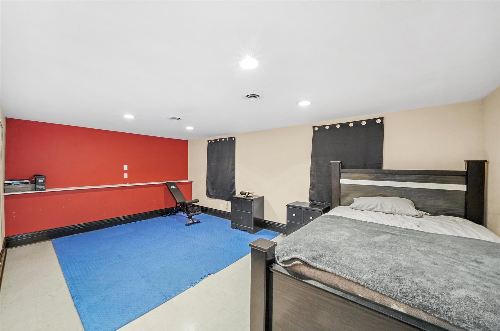 1227 S Roselle Road