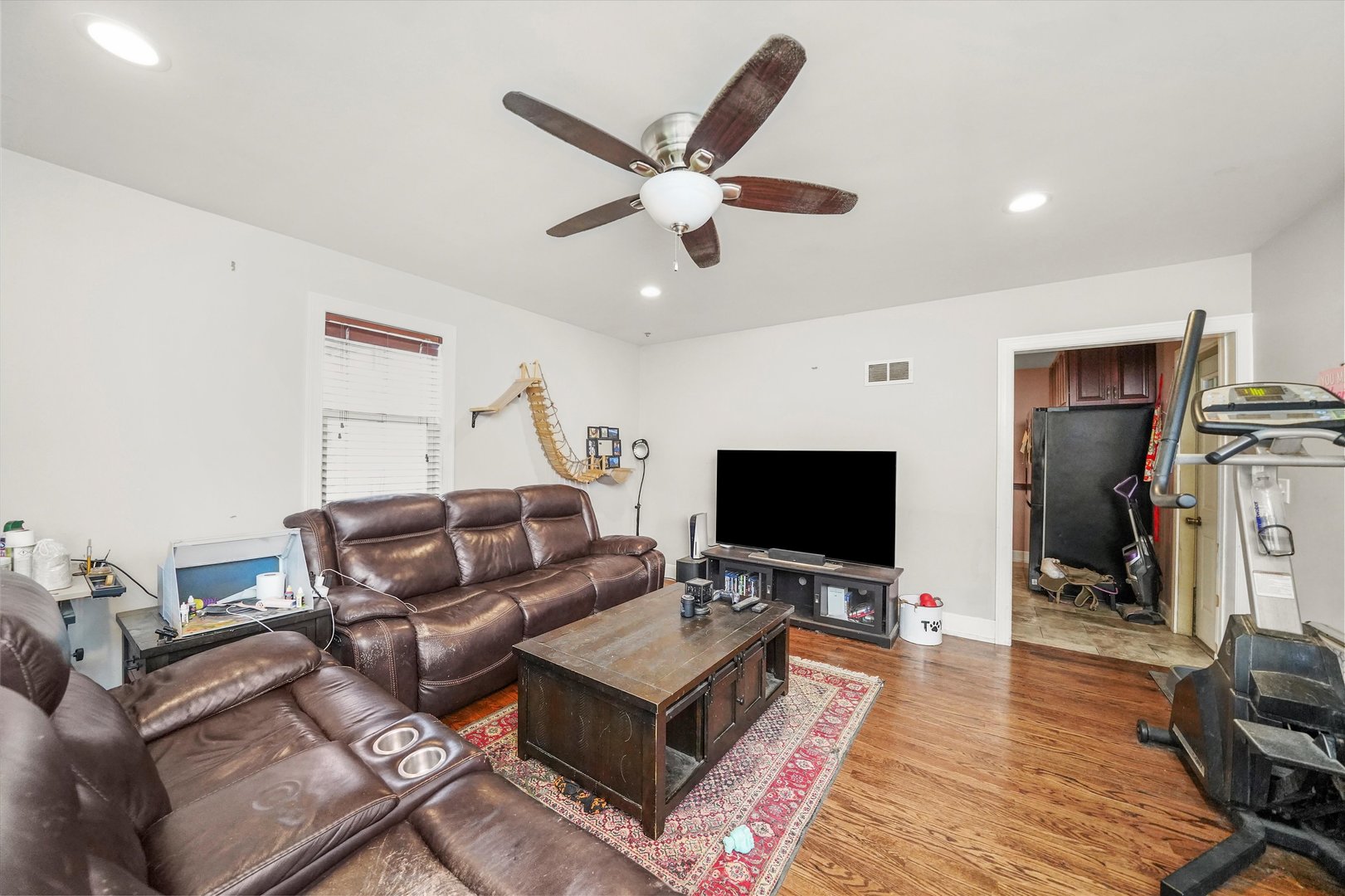 1227 S Roselle Road