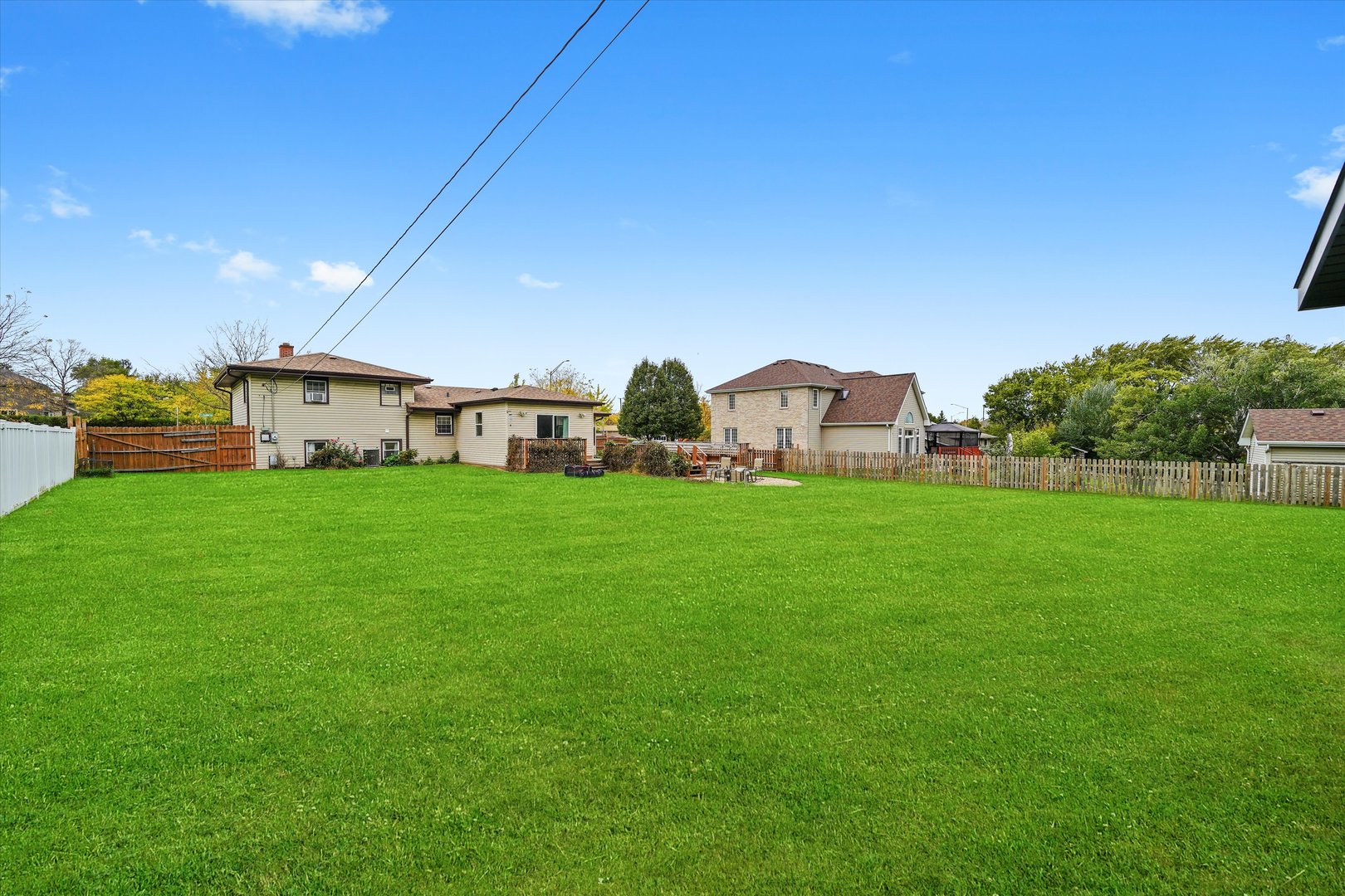 1227 S Roselle Road