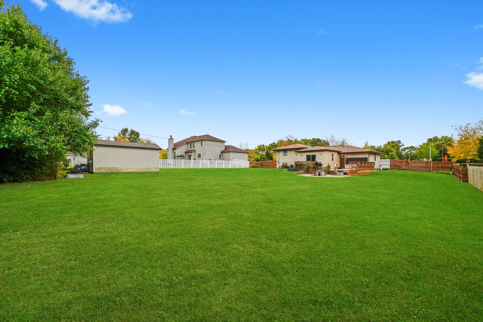 1227 S Roselle Road