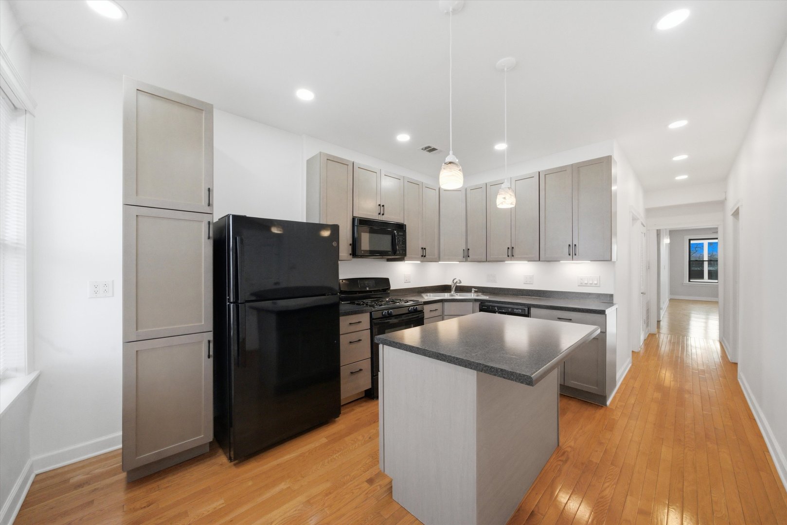 2908 W Palmer Street Unit: 3