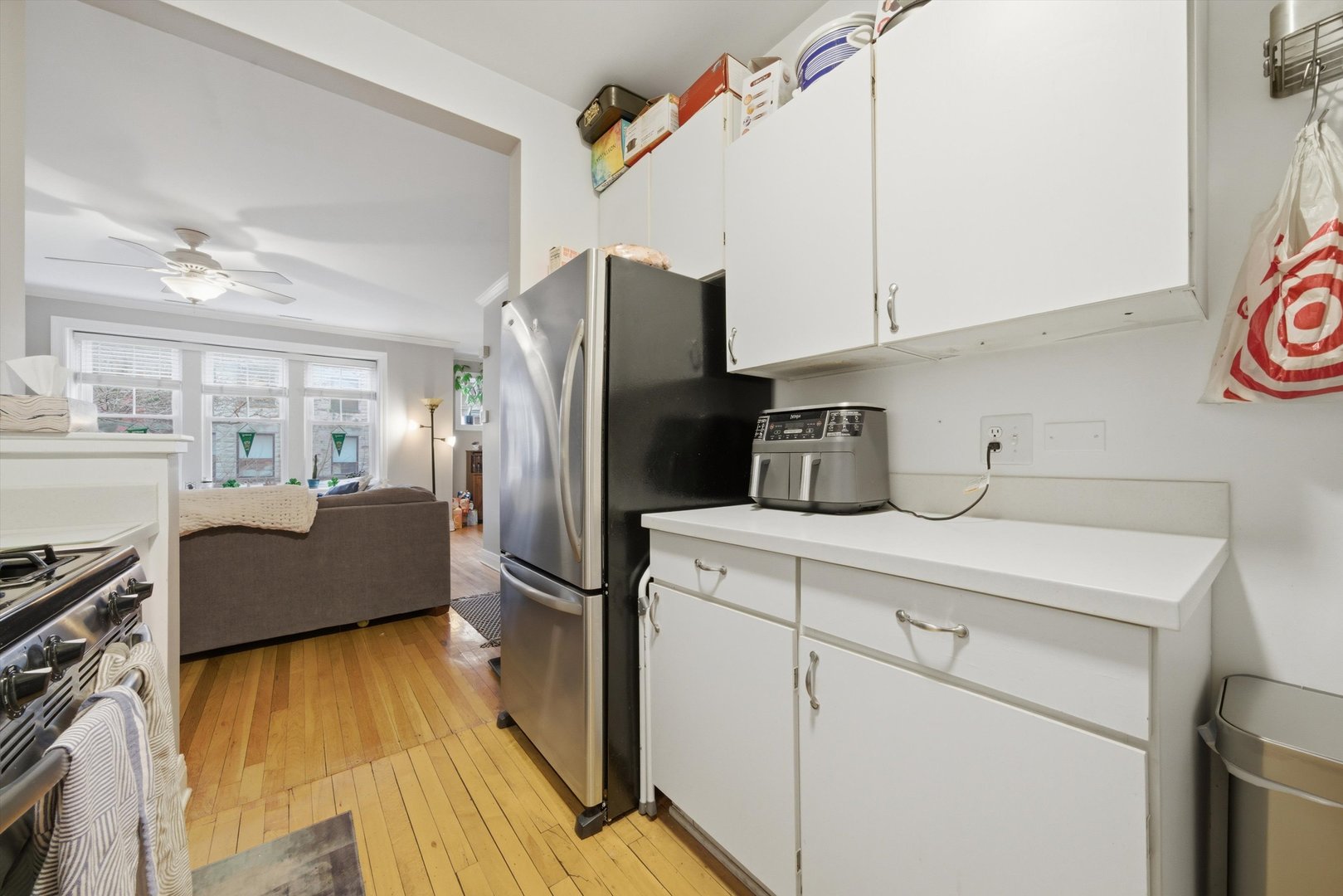 737 W BELDEN Avenue