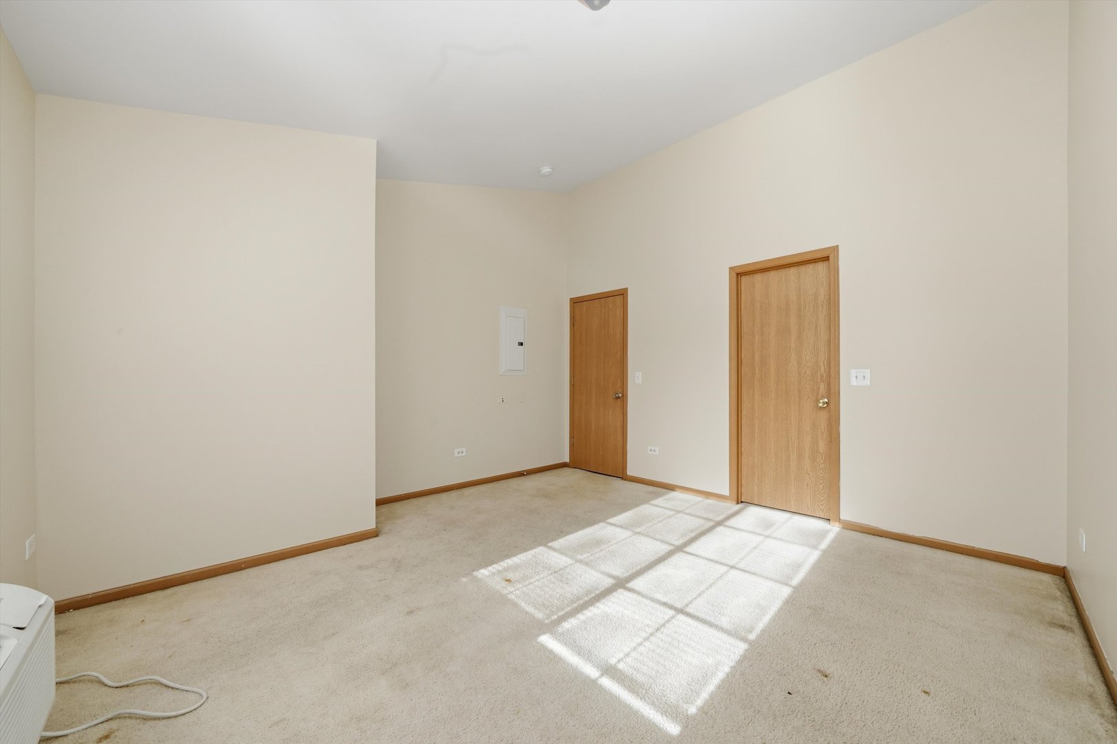 417 SILVERSTONE Drive Unit: 417