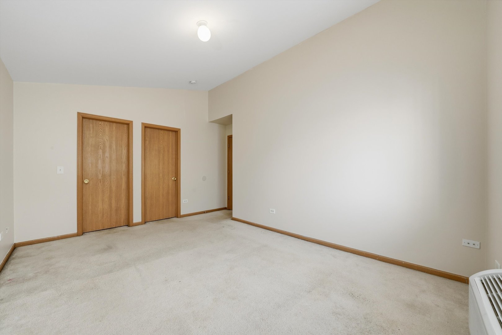 417 SILVERSTONE Drive Unit: 417