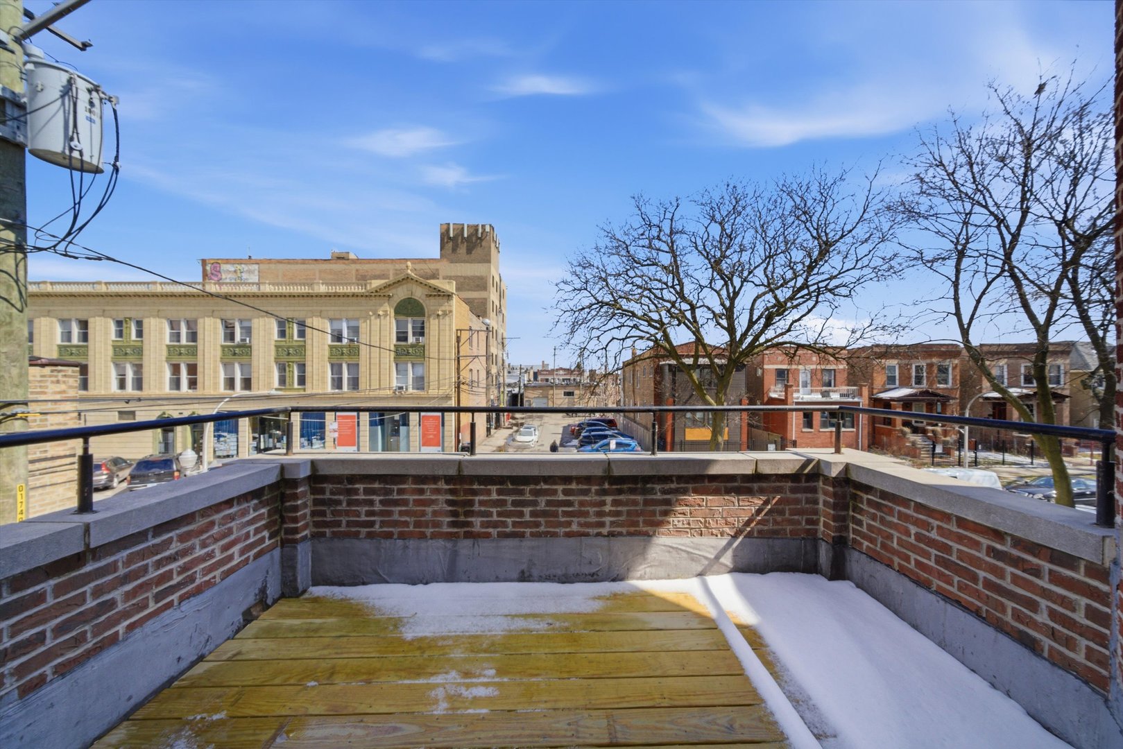 4742 N Sawyer Avenue Unit: 2