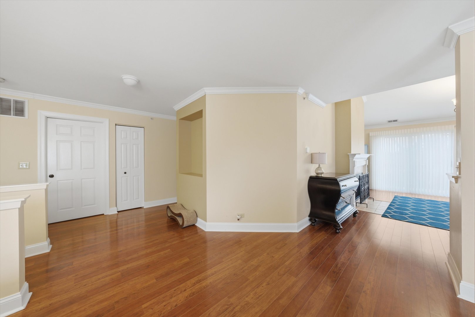 1059 E Wilson Avenue
