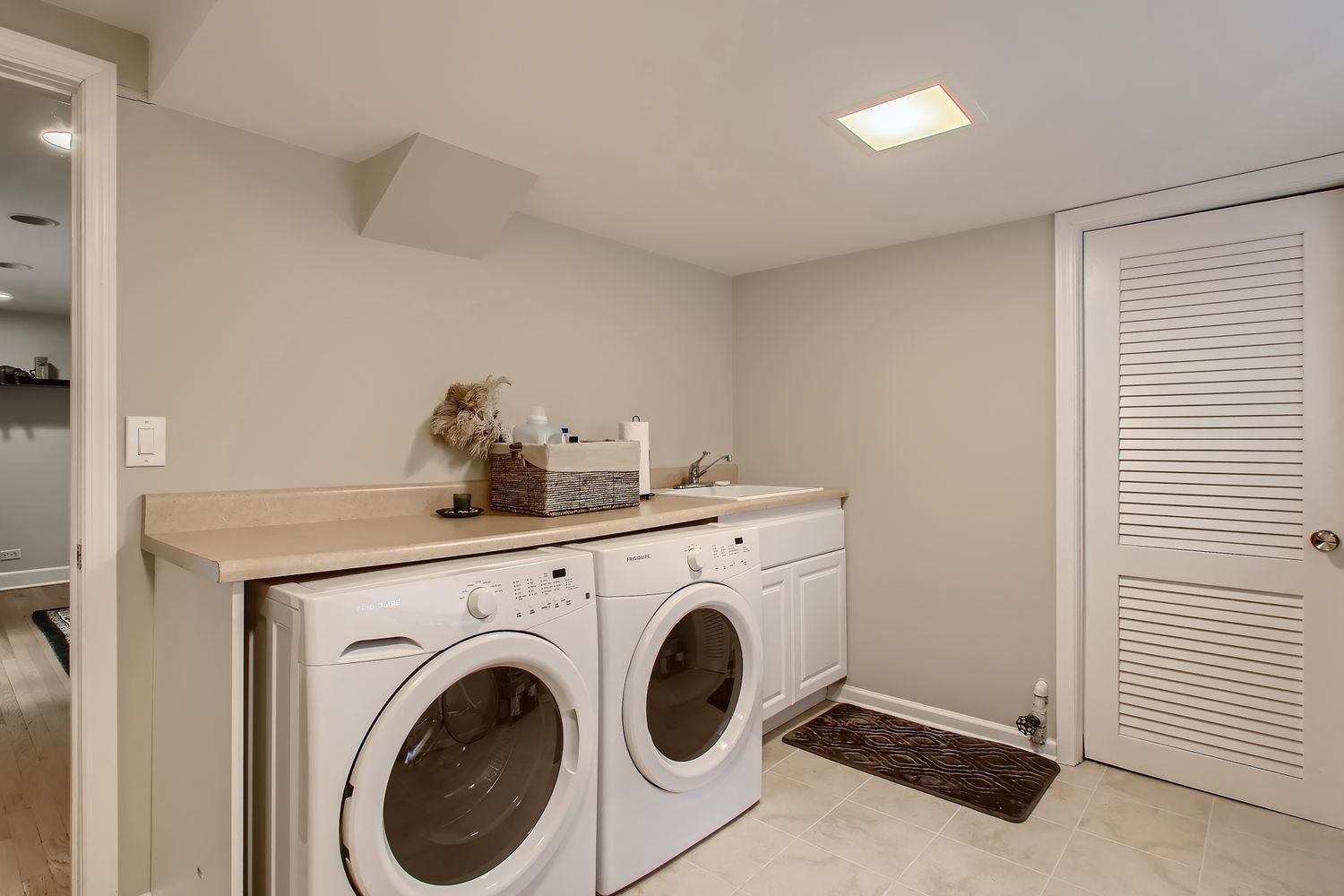 9529 Keystone Avenue