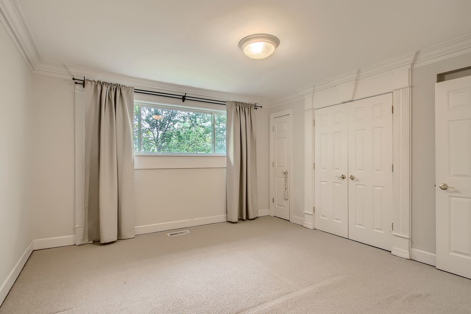 9529 Keystone Avenue