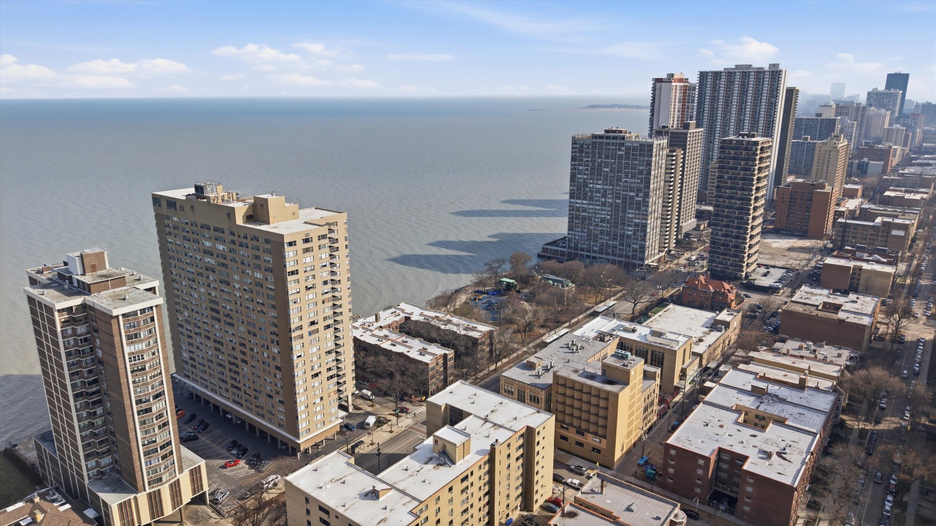 6301 N SHERIDAN Road Unit: 3M