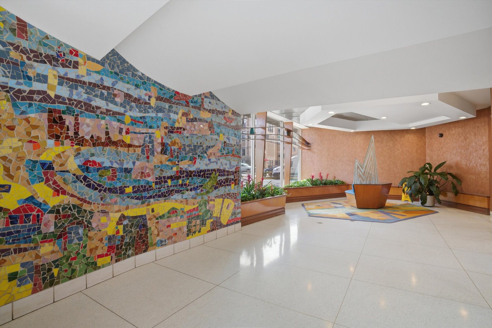 6301 N SHERIDAN Road Unit: 3M