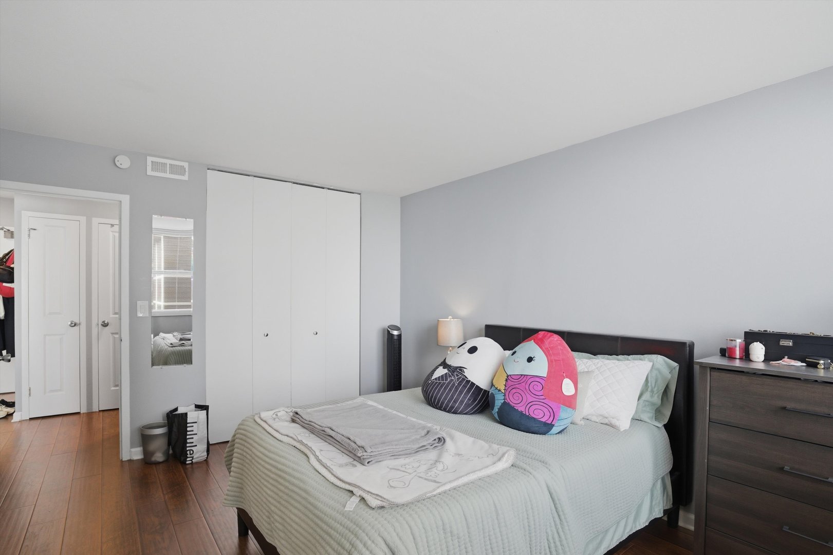 6301 N SHERIDAN Road Unit: 3M