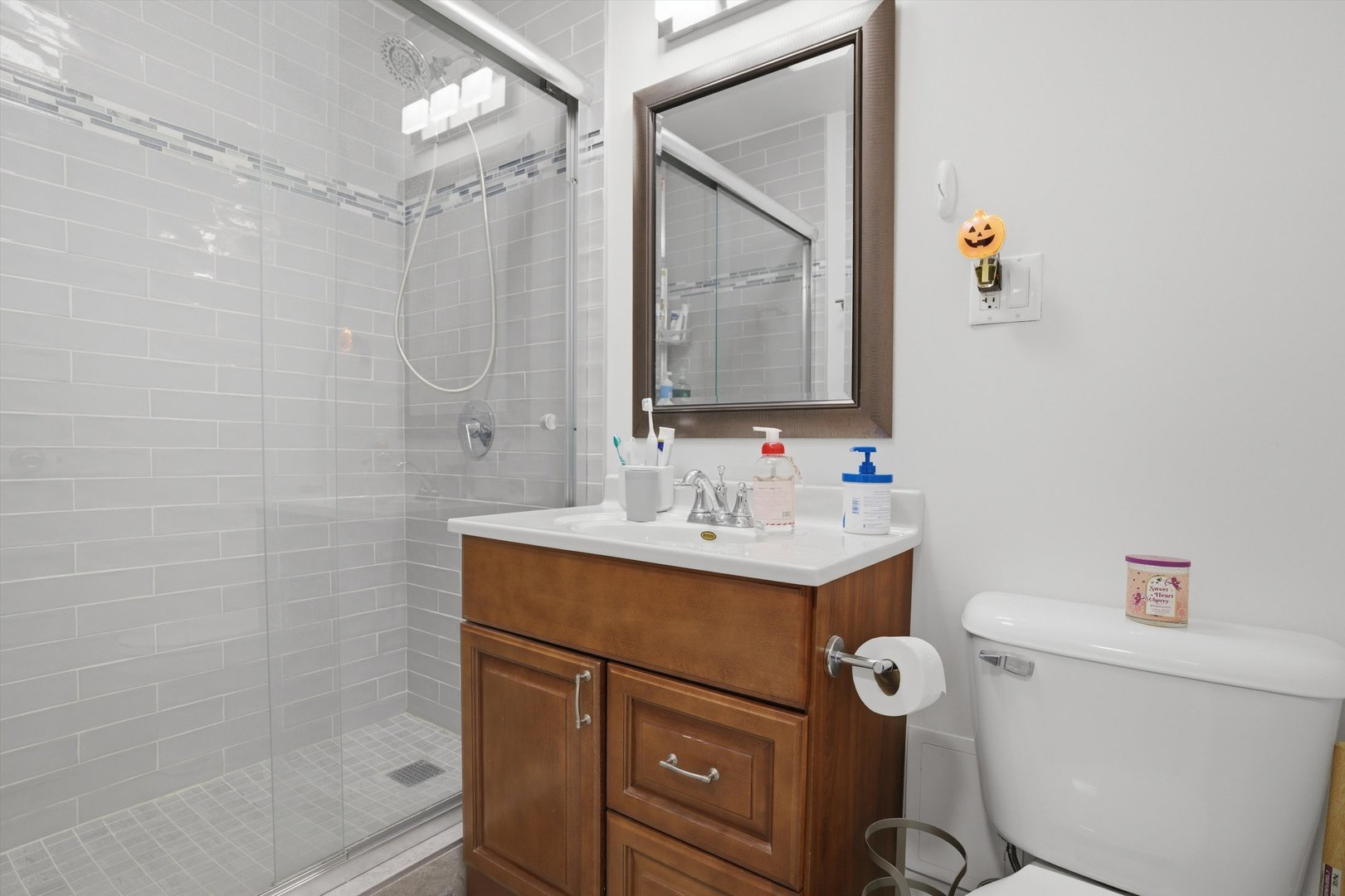 6301 N SHERIDAN Road Unit: 3M