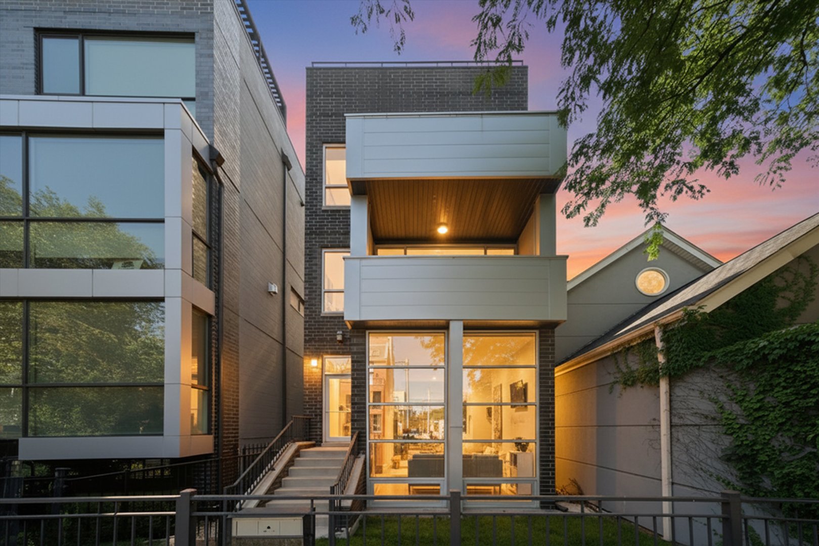948 N Honore Street Unit: 1