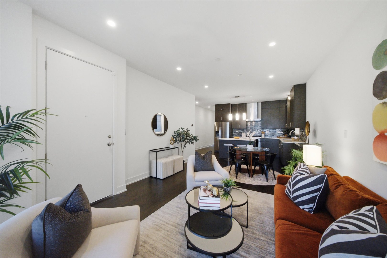 948 N Honore Street Unit: 1