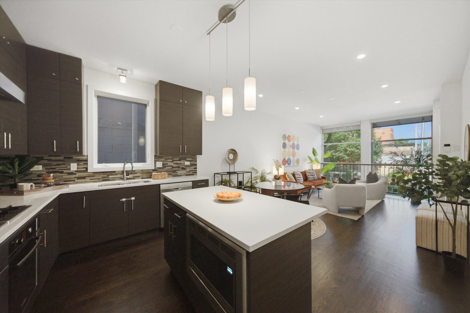 948 N Honore Street Unit: 1