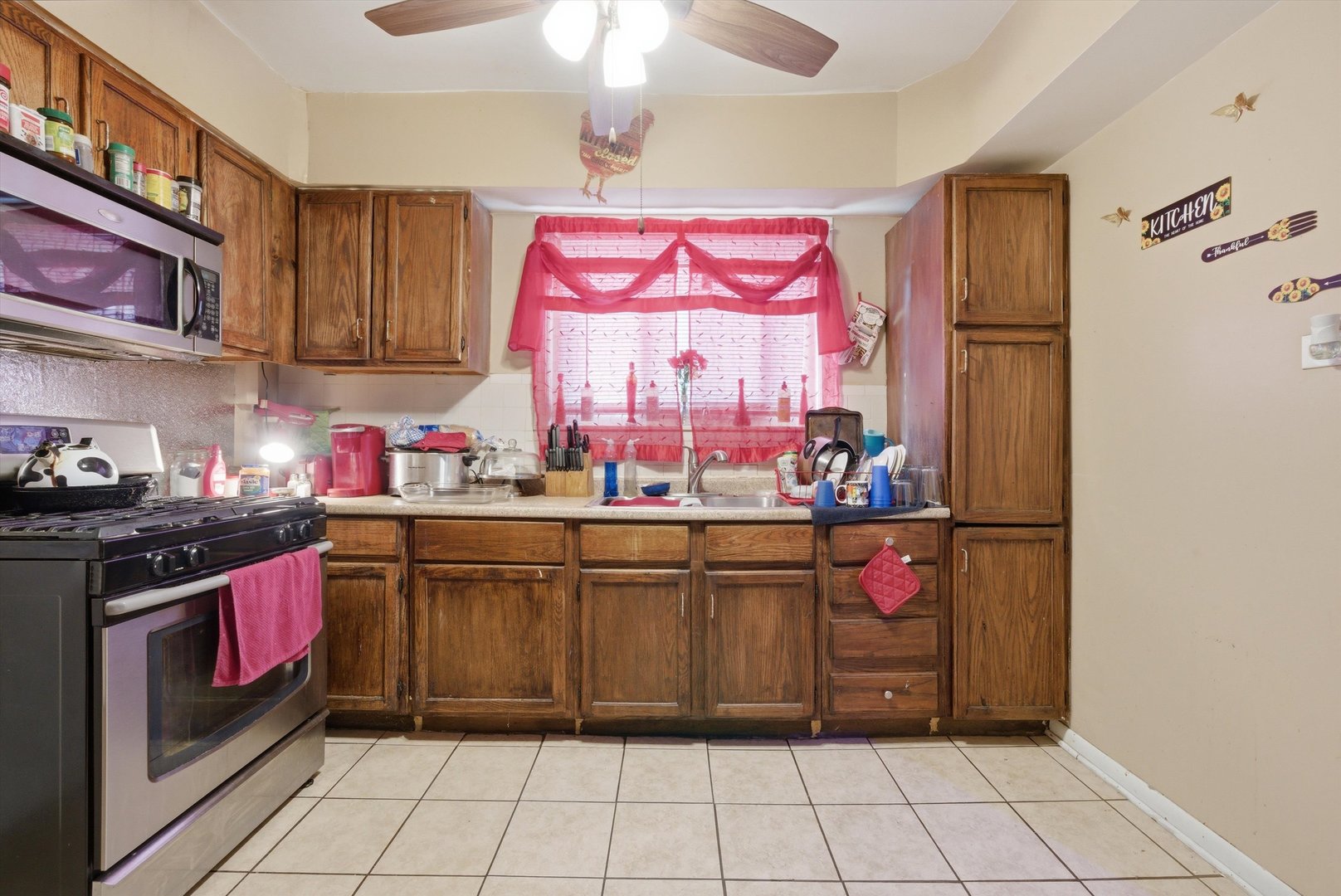 1025 N TRUMBULL Avenue