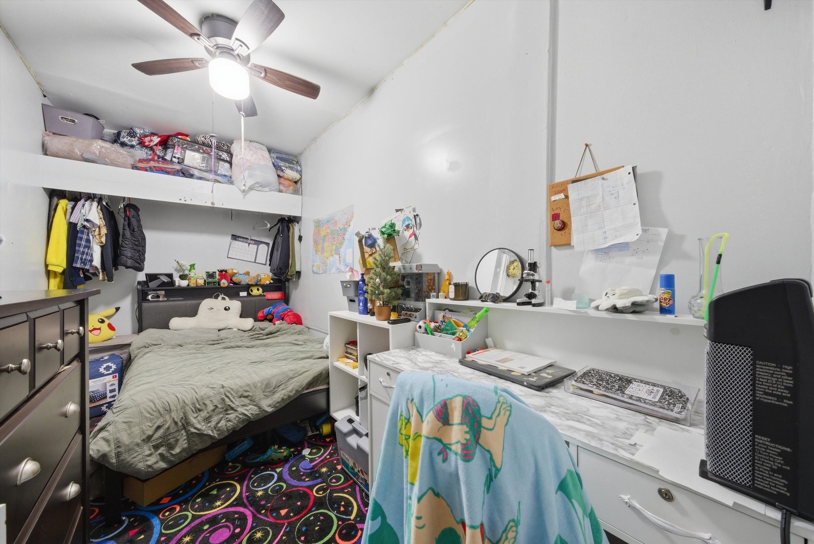 1025 N TRUMBULL Avenue