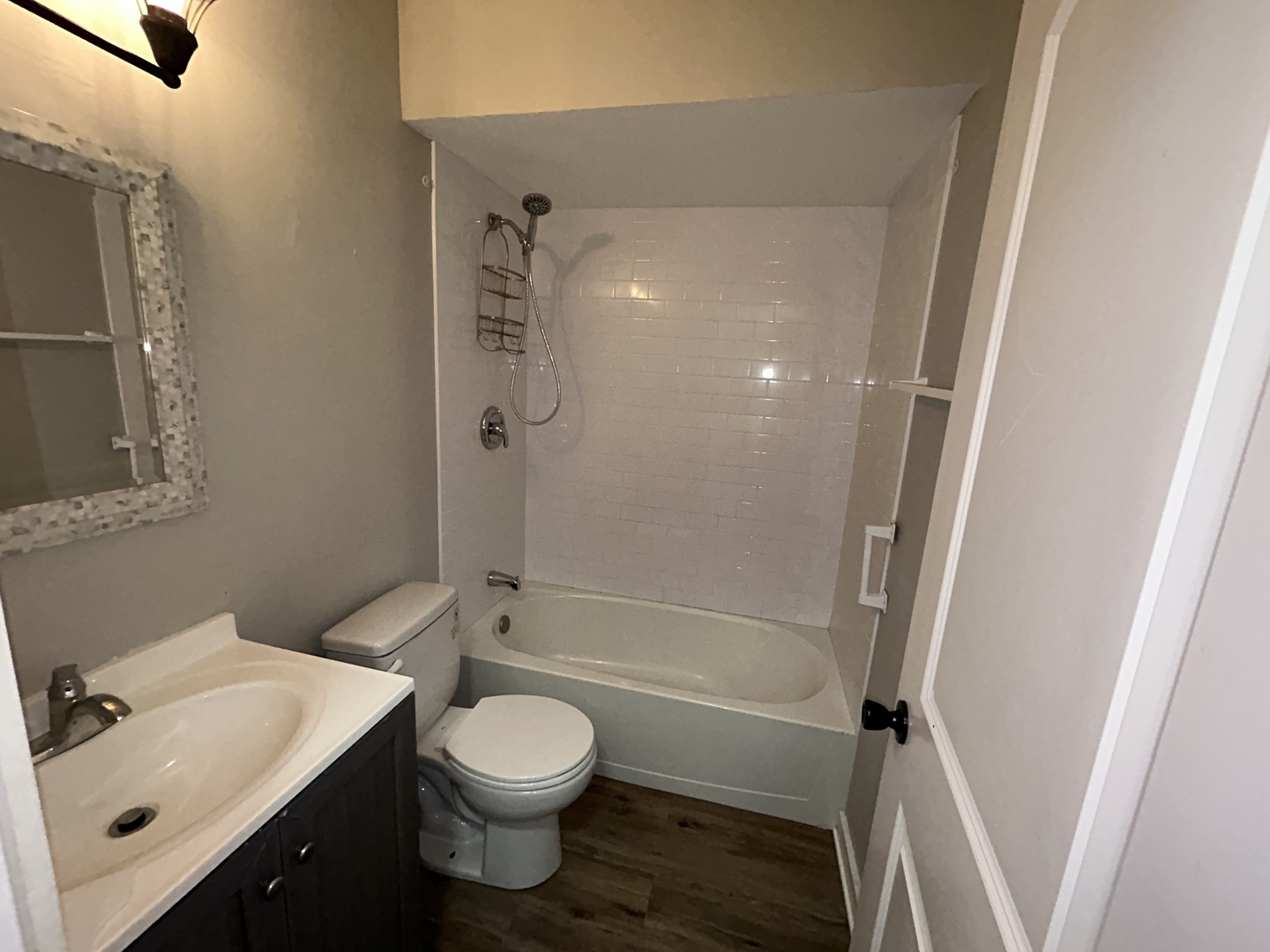 743 E Fullerton Avenue Unit: 105