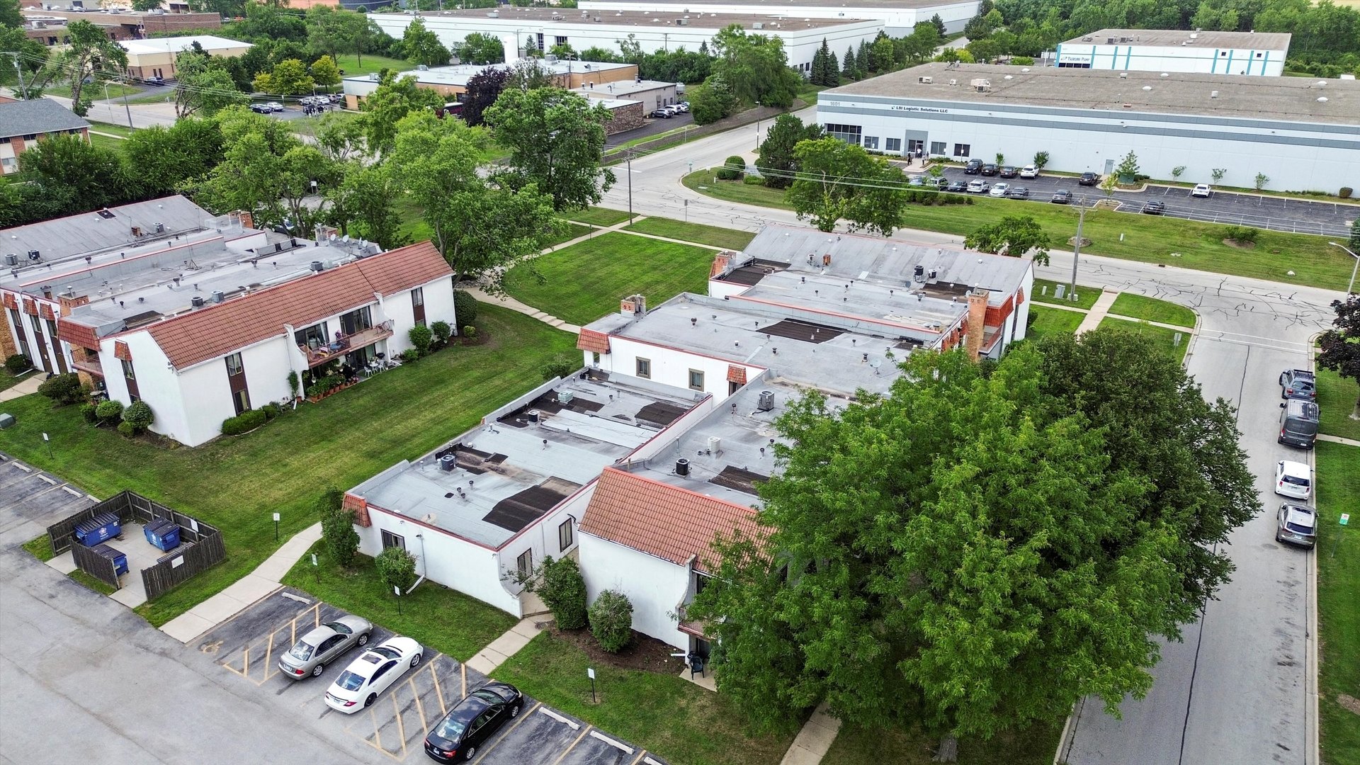 743 E Fullerton Avenue Unit: 105