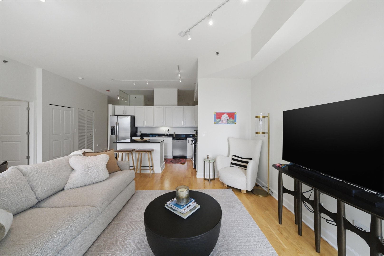 230 W Division Street Unit: 804