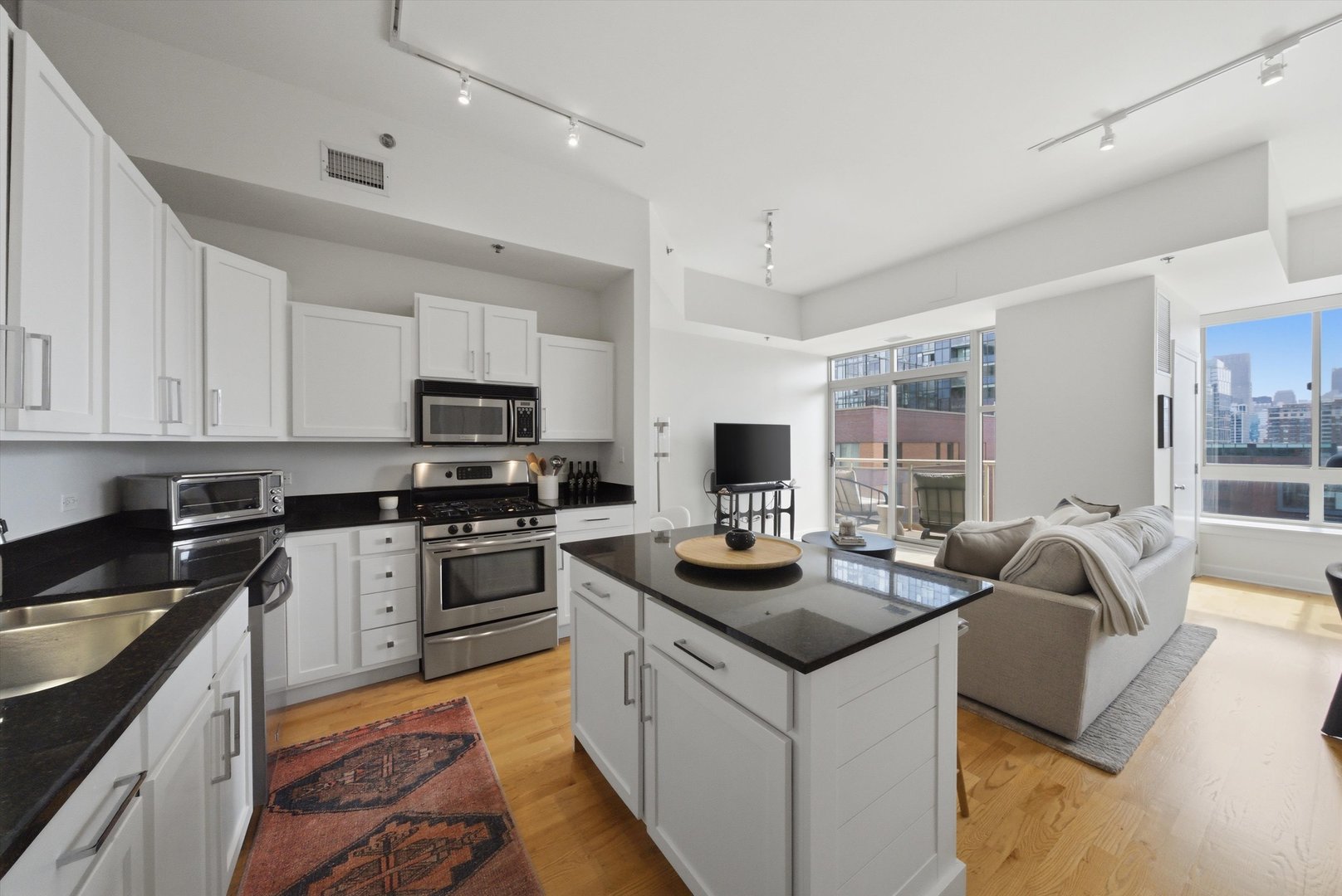 230 W Division Street Unit: 804