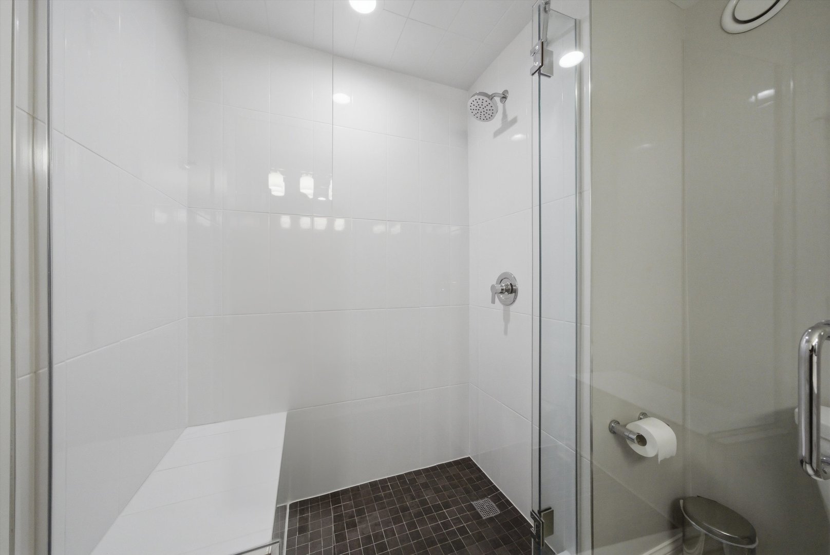 230 W Division Street Unit: 804