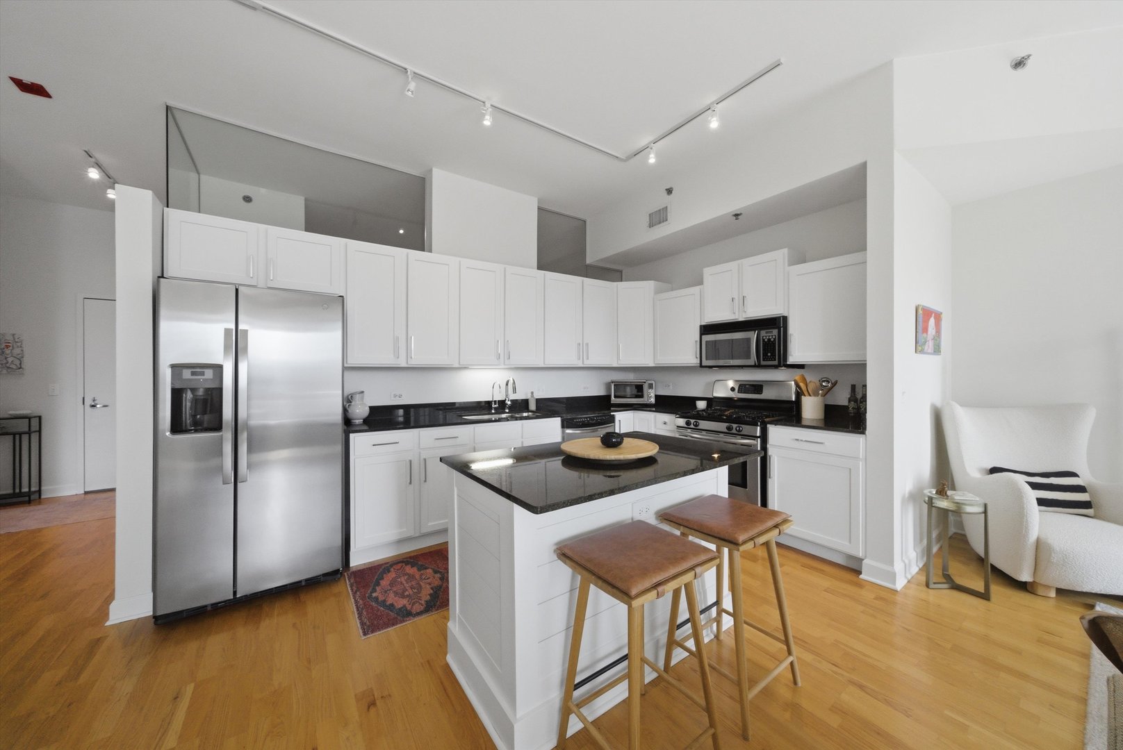 230 W Division Street Unit: 804