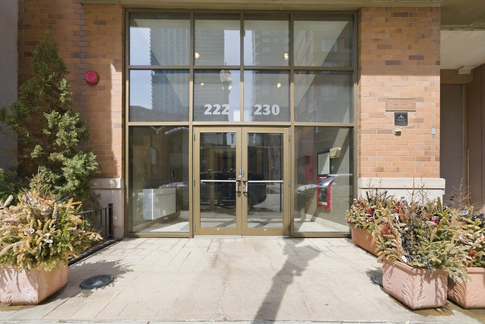 230 W Division Street Unit: 804