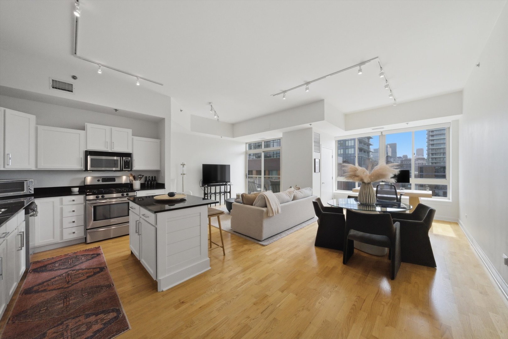 230 W Division Street Unit: 804