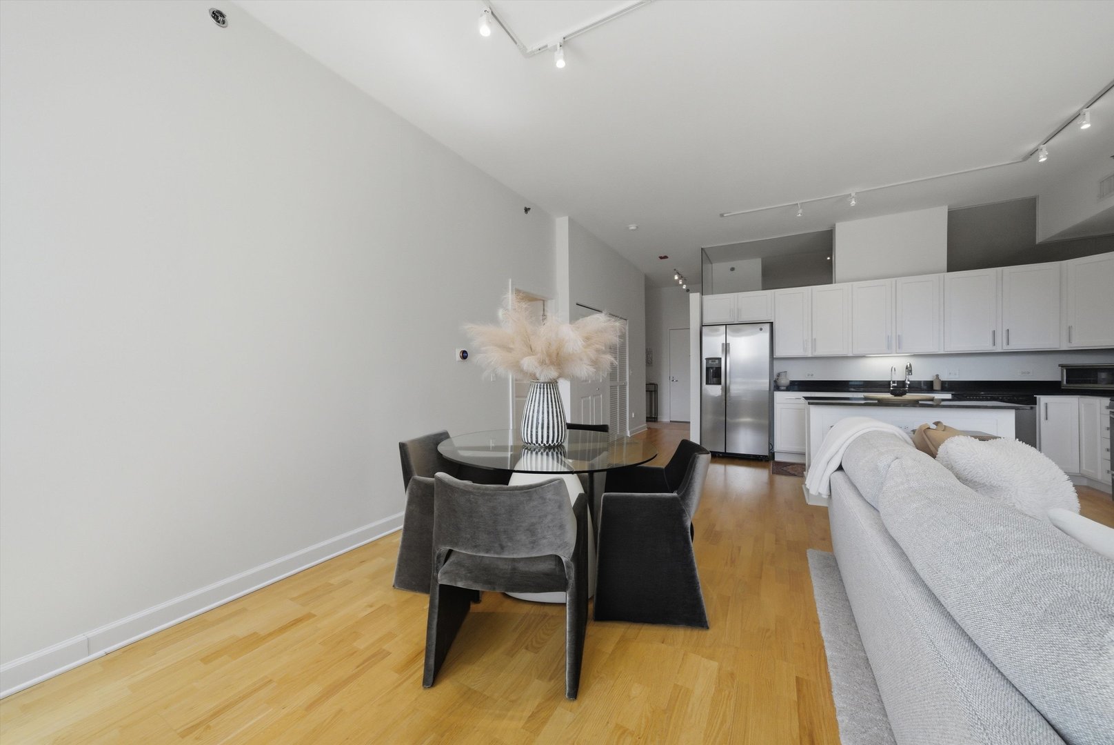 230 W Division Street Unit: 804