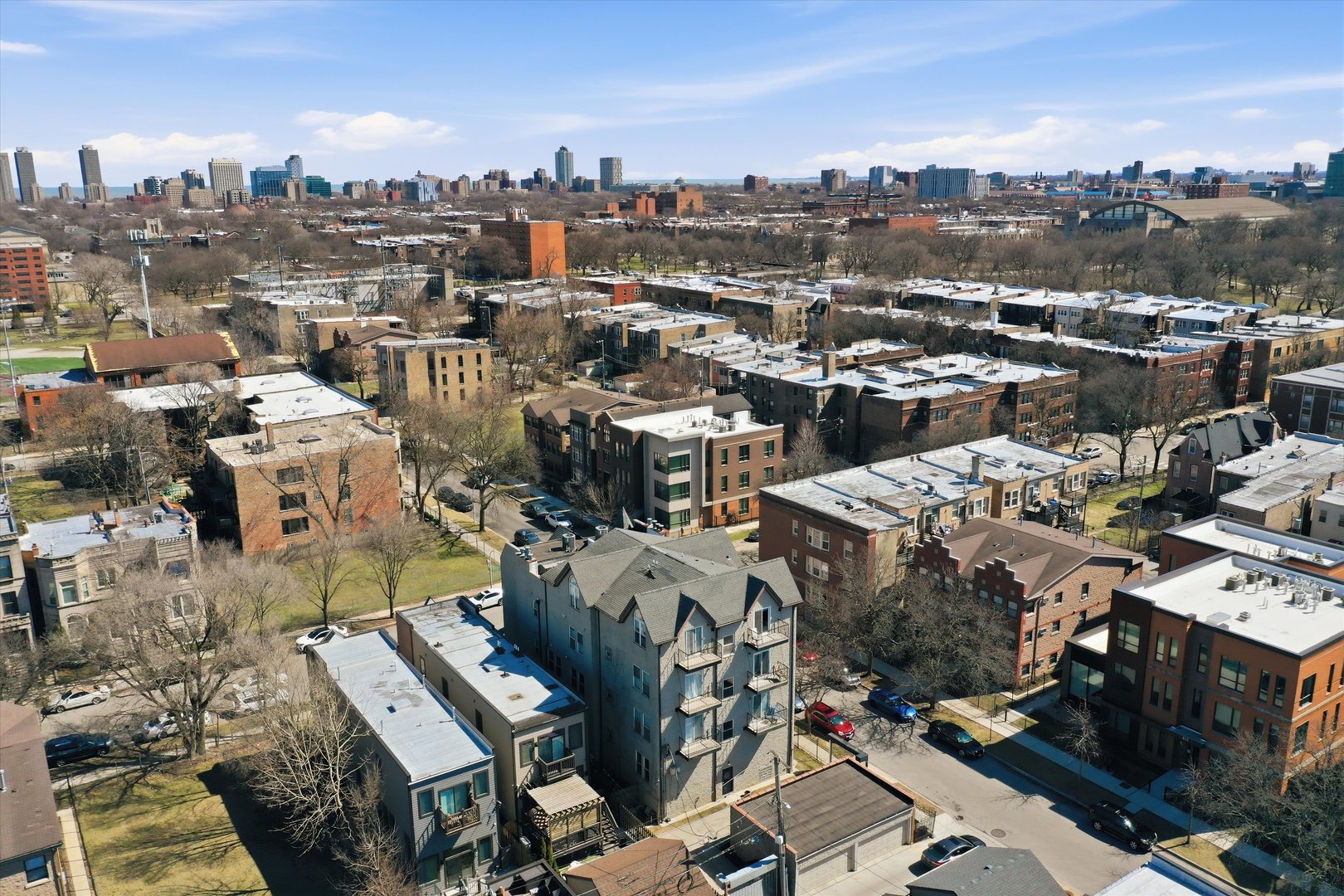 4956 S Champlain Avenue Unit: 1S