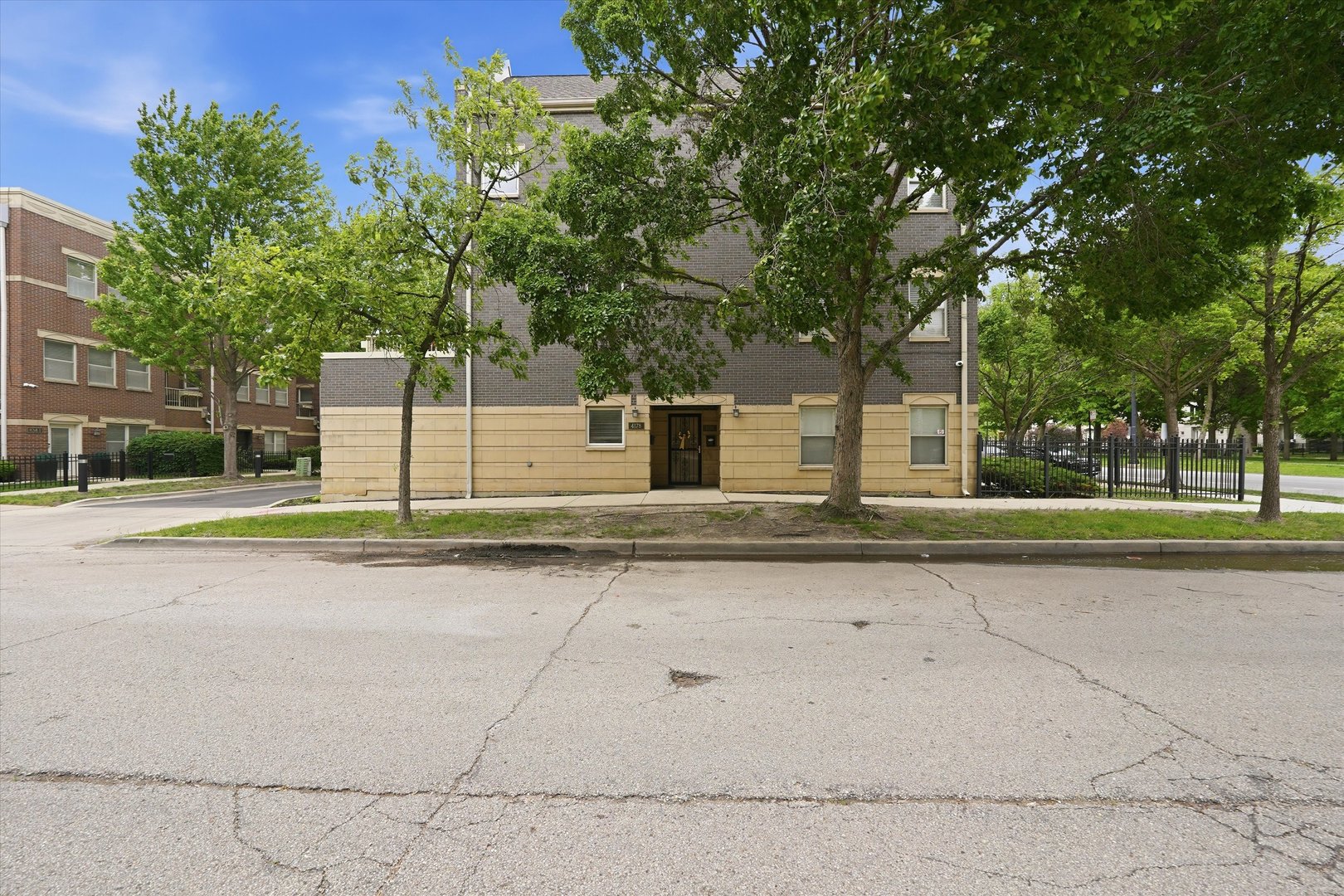 4178 S DREXEL Boulevard Unit: 2