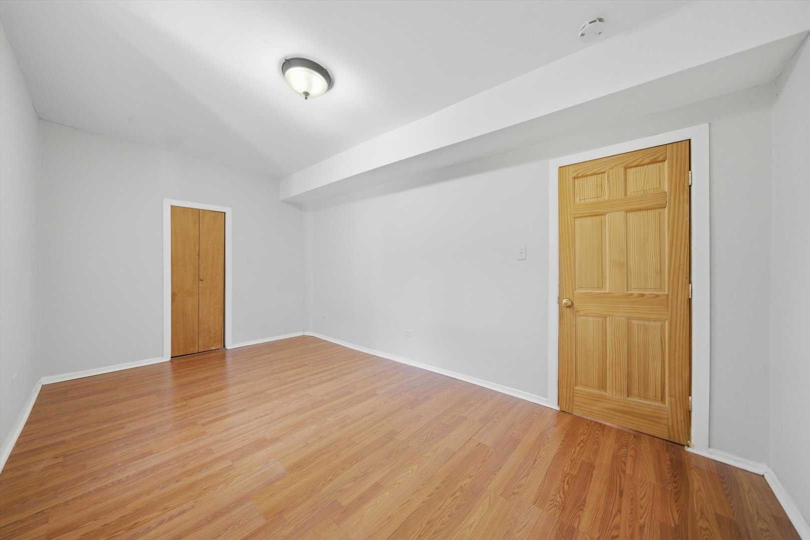 4541 N Western Avenue Unit: 2