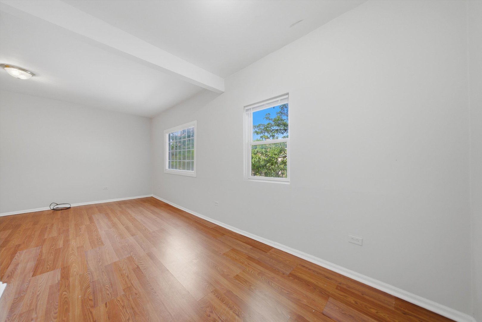 4541 N Western Avenue Unit: 2