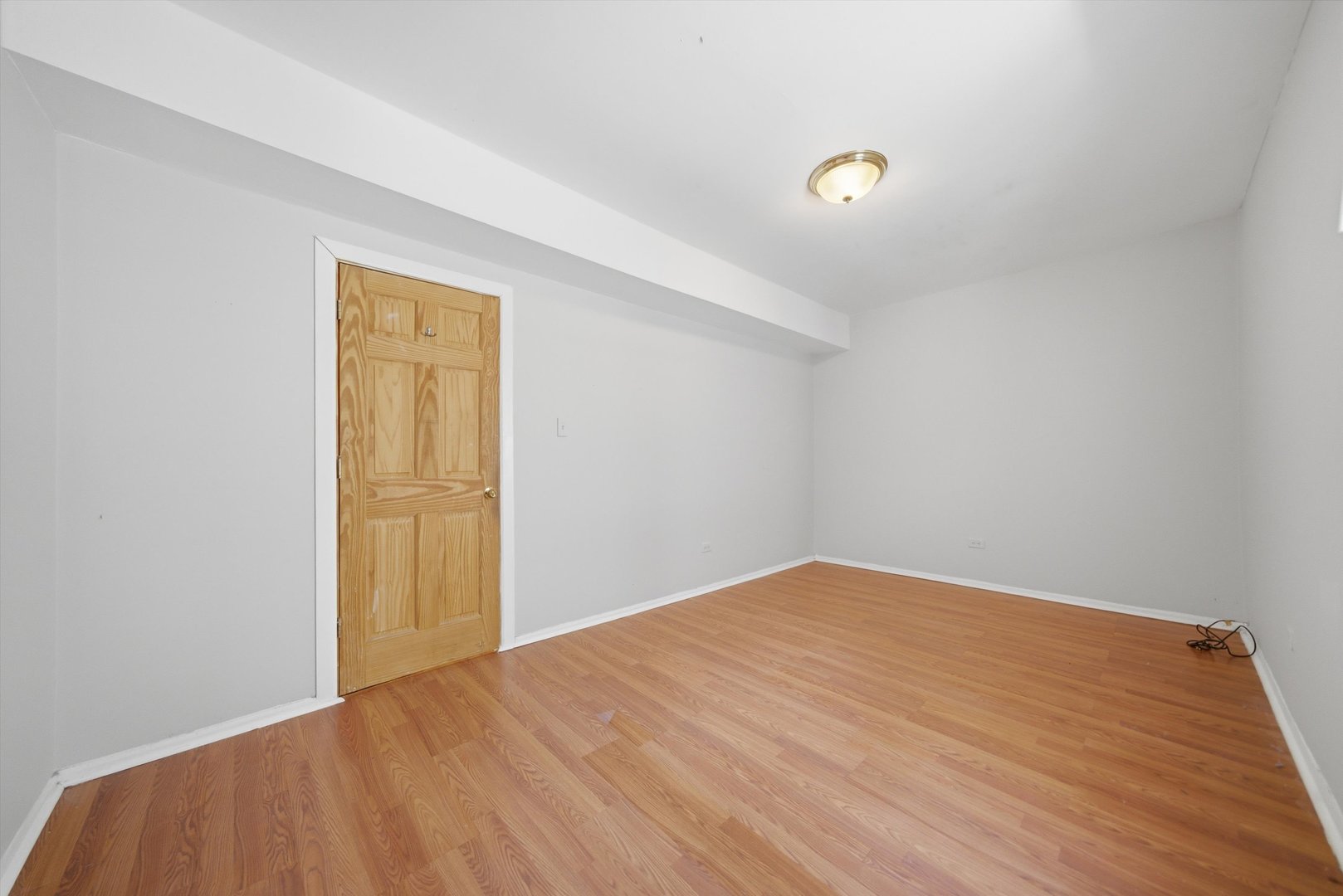 4541 N Western Avenue Unit: 2
