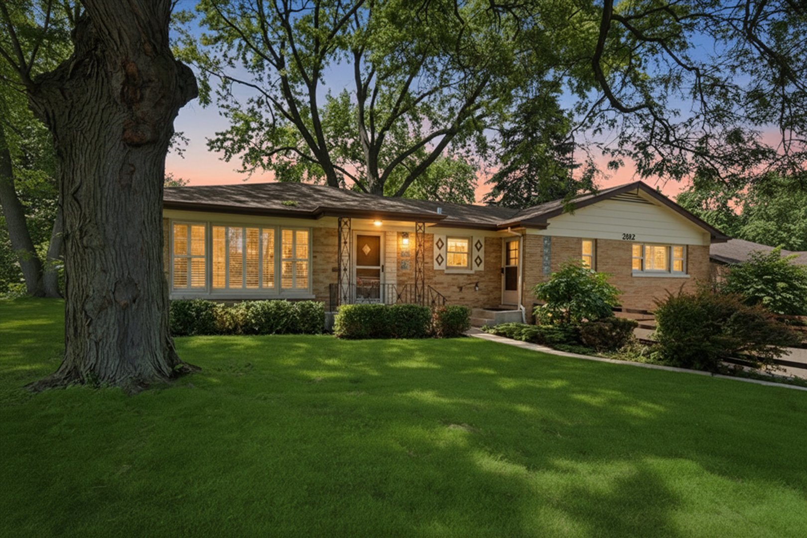 2912 Old Glenview Road