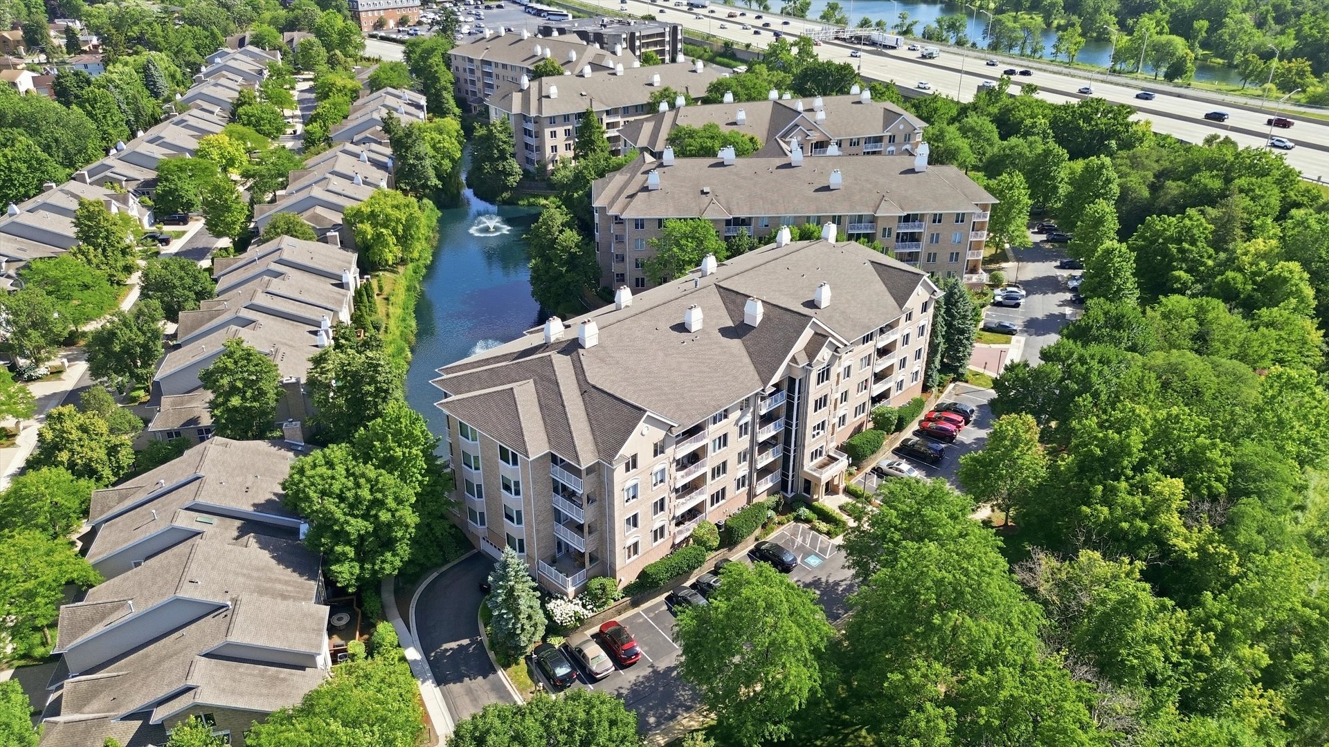 1761 Pavilion Way Unit: 301